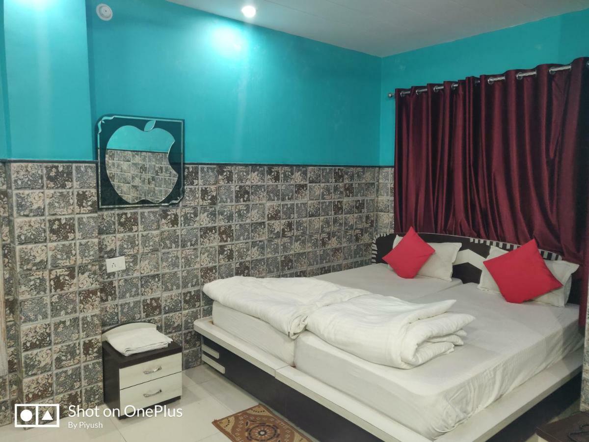 Hotel Bachchan Palace Varanasi Eksteriør billede